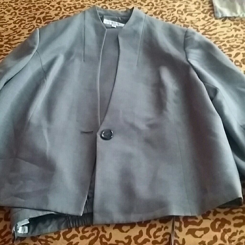 Ladies pantsuit